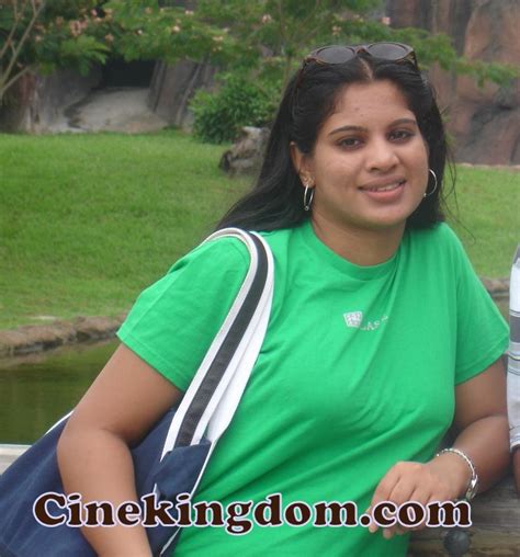 hot indian aunty photos|Indian Aunty Wallpapers